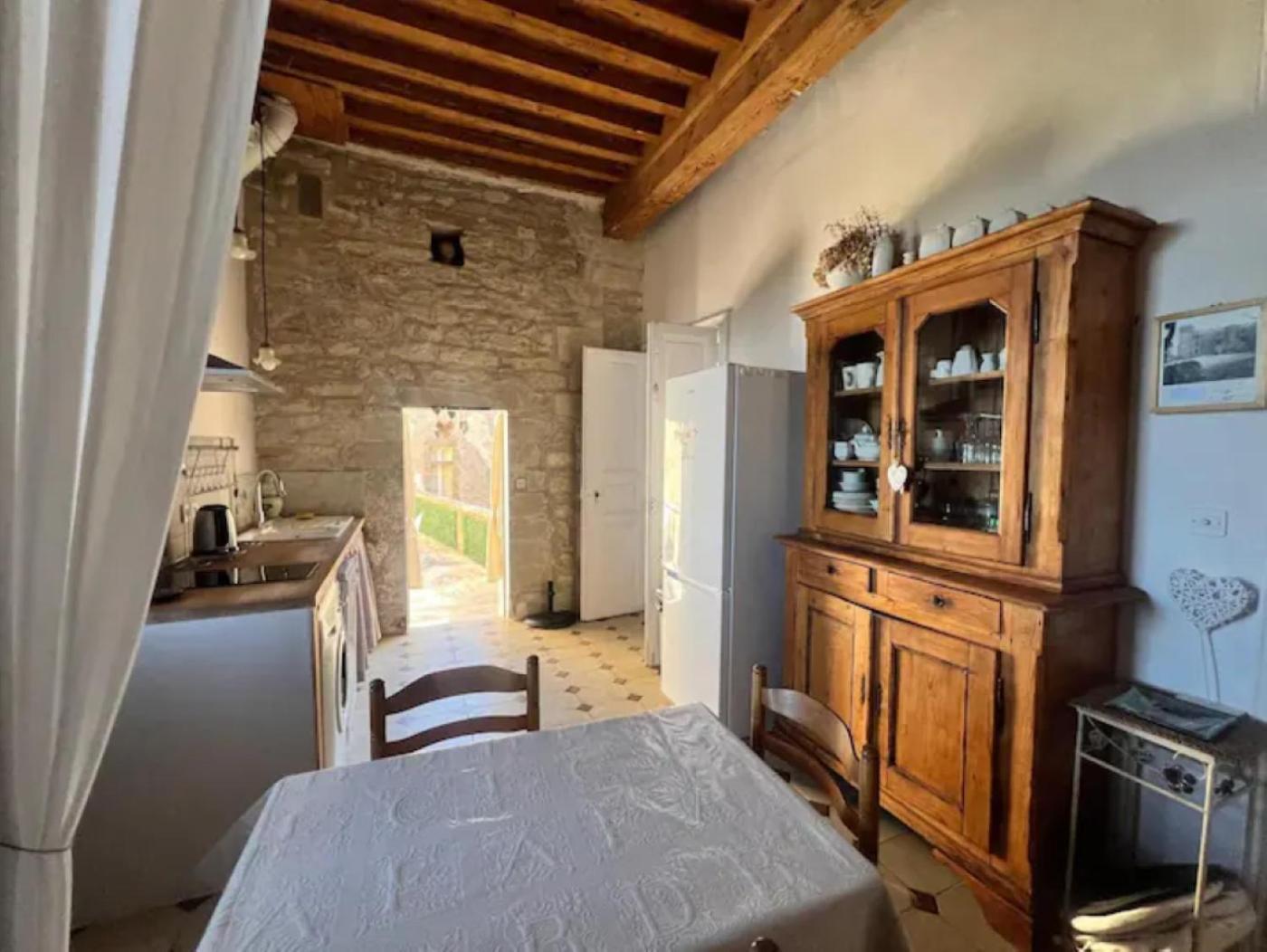 Appartement Spacieux Avec Deux Chambres Au Chateau Valence  Bagian luar foto