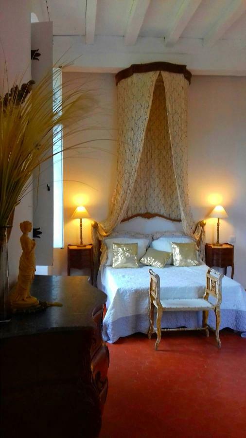 Appartement Spacieux Avec Deux Chambres Au Chateau Valence  Bagian luar foto